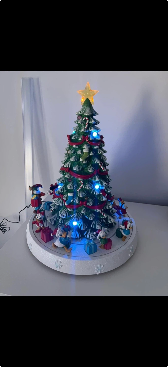 Disney Christmas Tree - photo 2