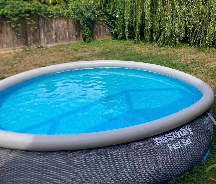 MOVING SALE : Bestway Above Ground Pool