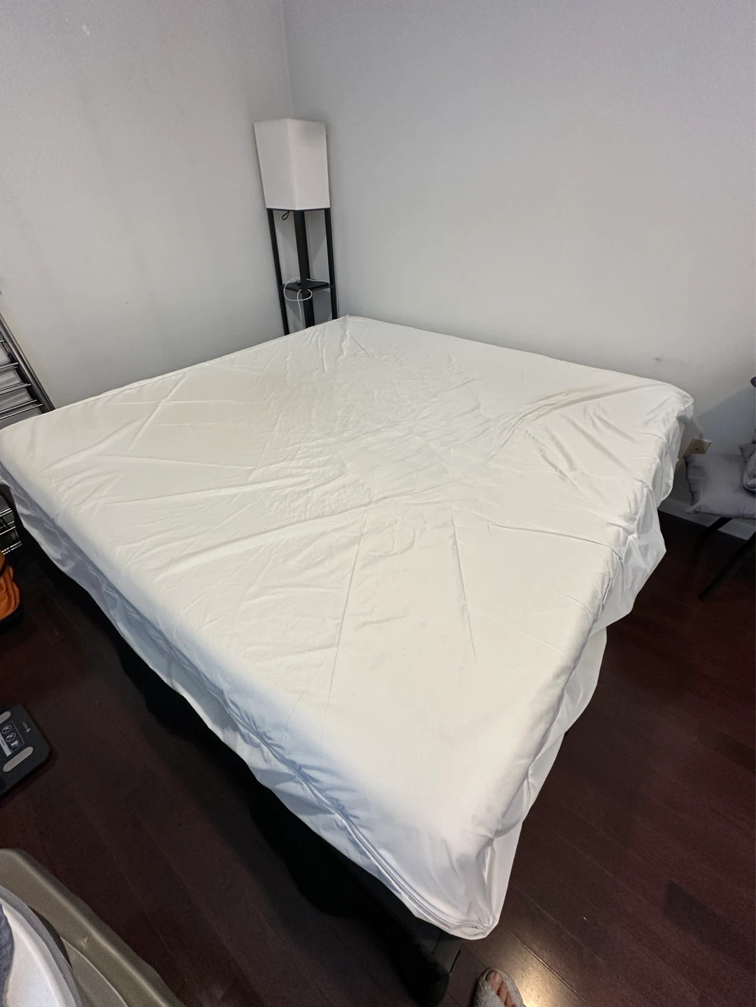King Size mattress & 18" Heavy duty Metal Bed Frame - photo 2
