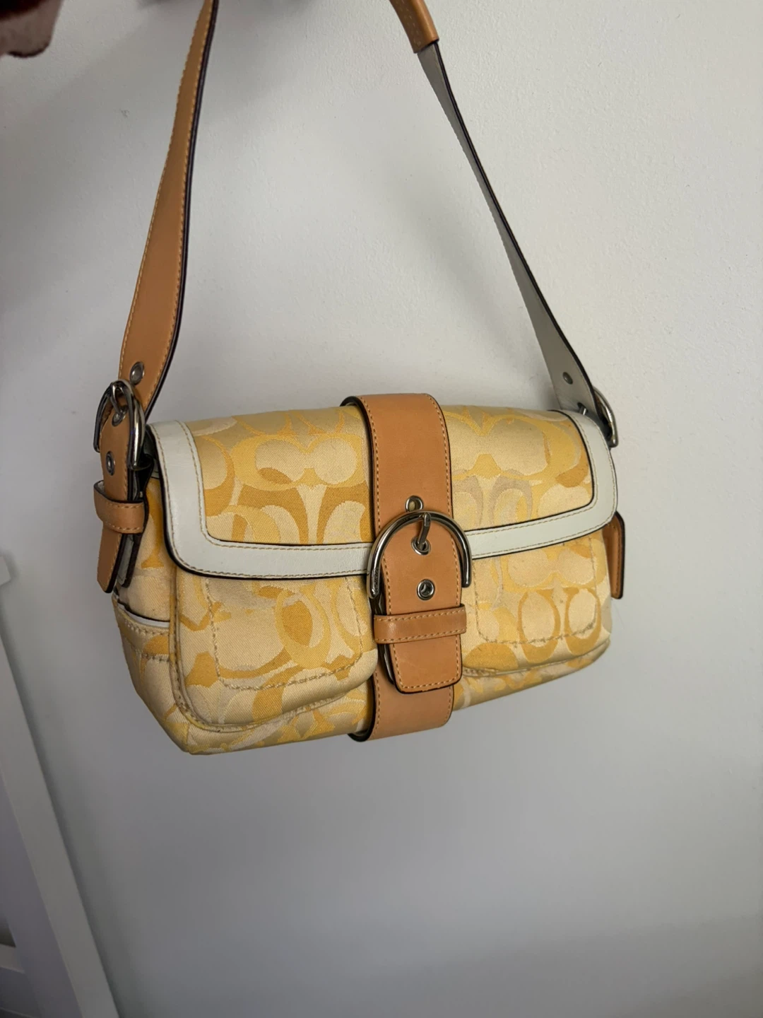 Coach Shoulder Bag - photo 3