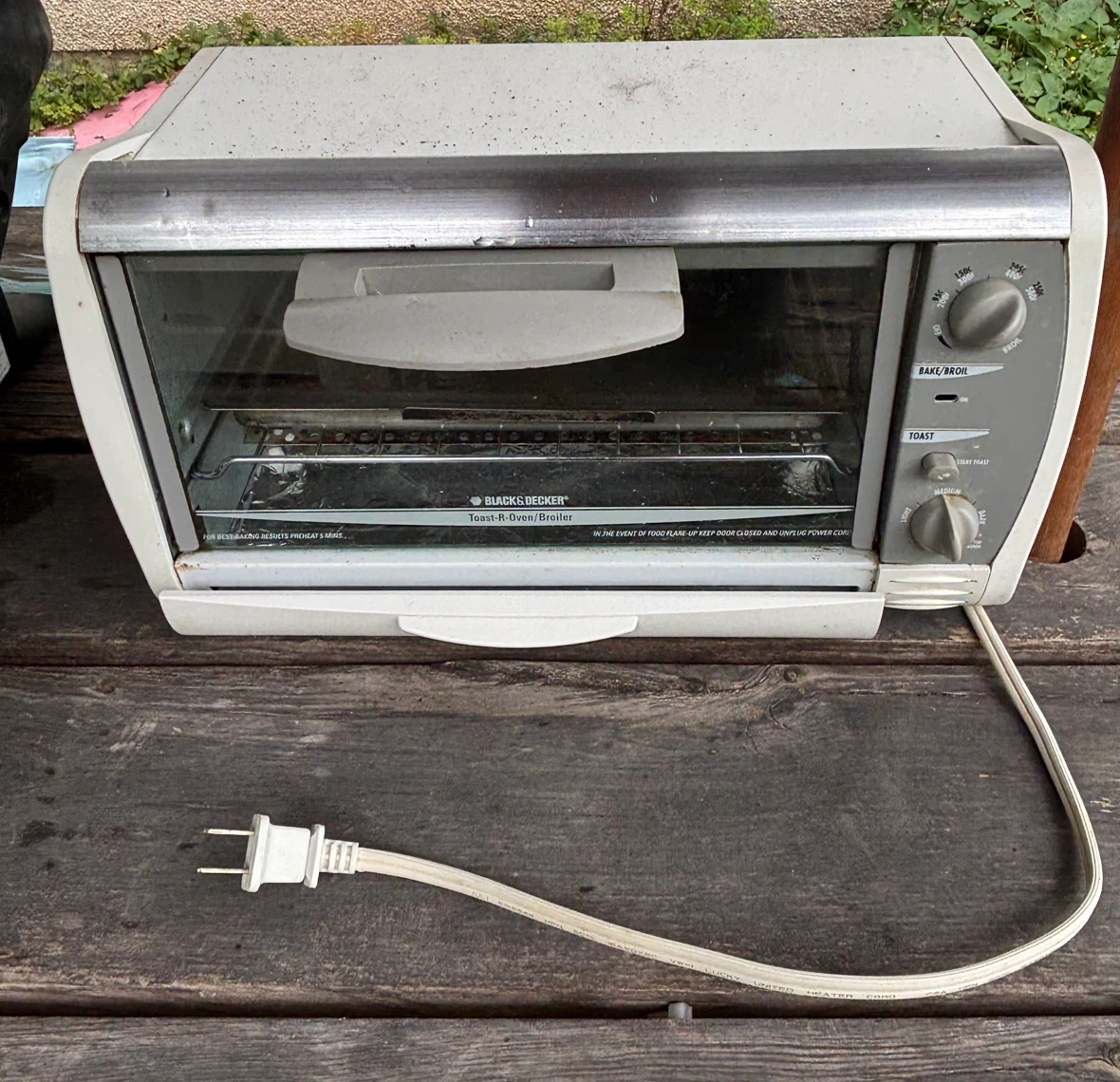 Small oven black and decker