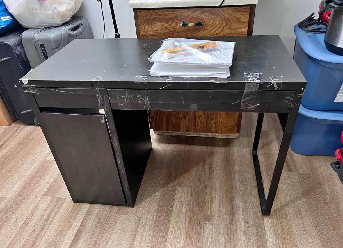 IKEA MICKE Desk - Black-brown - photo 3