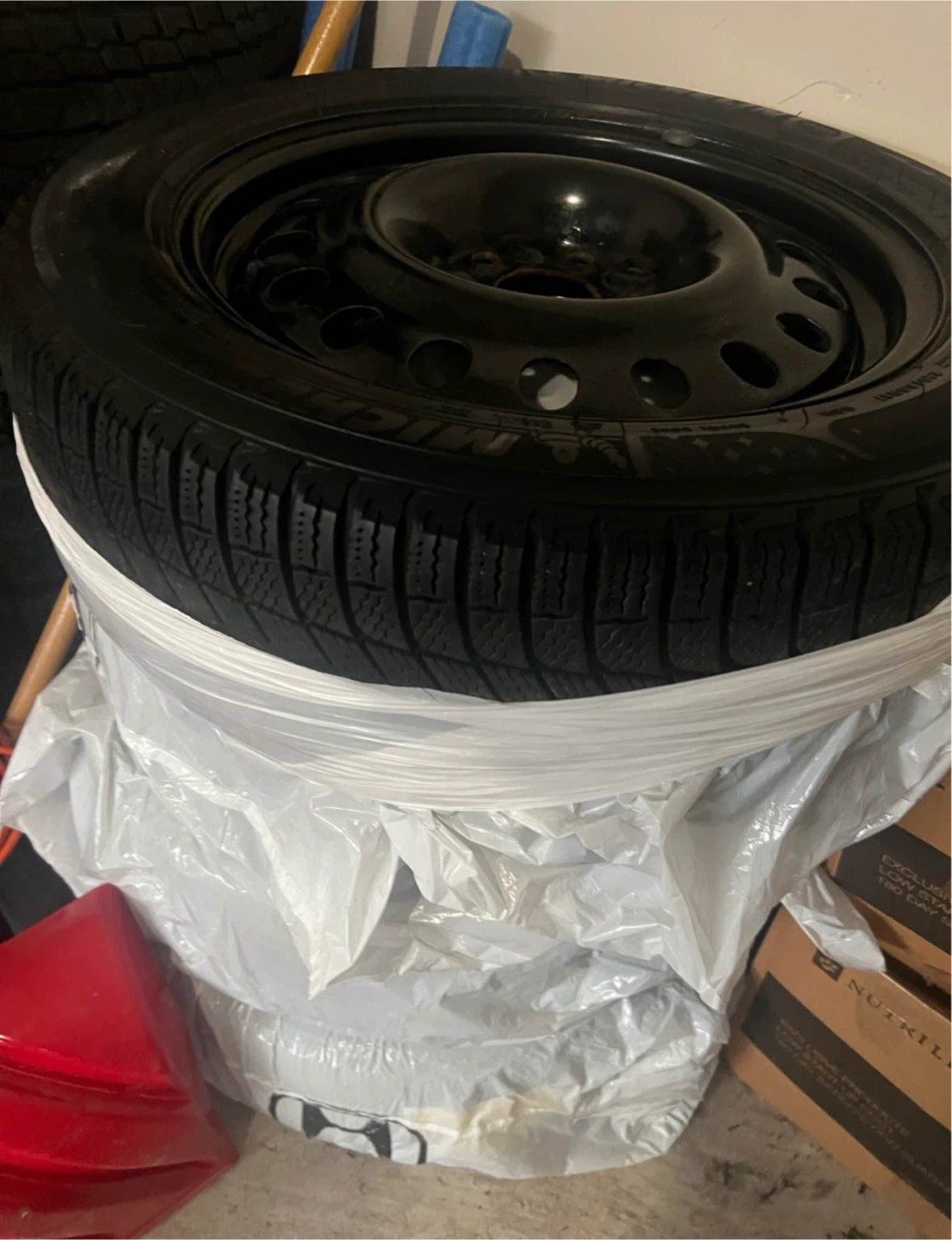 Michelin 215/55R17 Studless Winter Tire