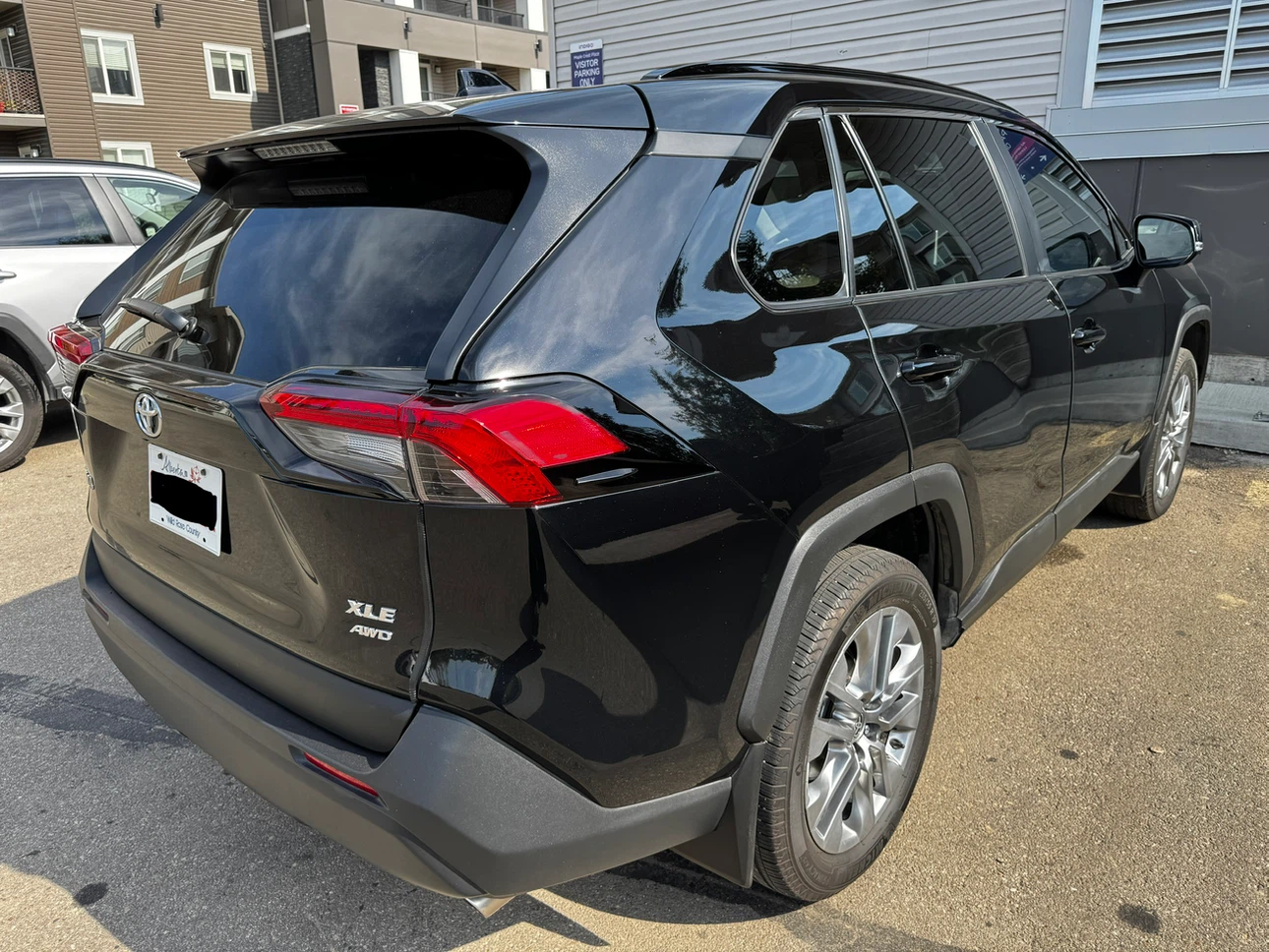 2024 Toyota RAV4 XLE PREMIUM-AWD - photo 2