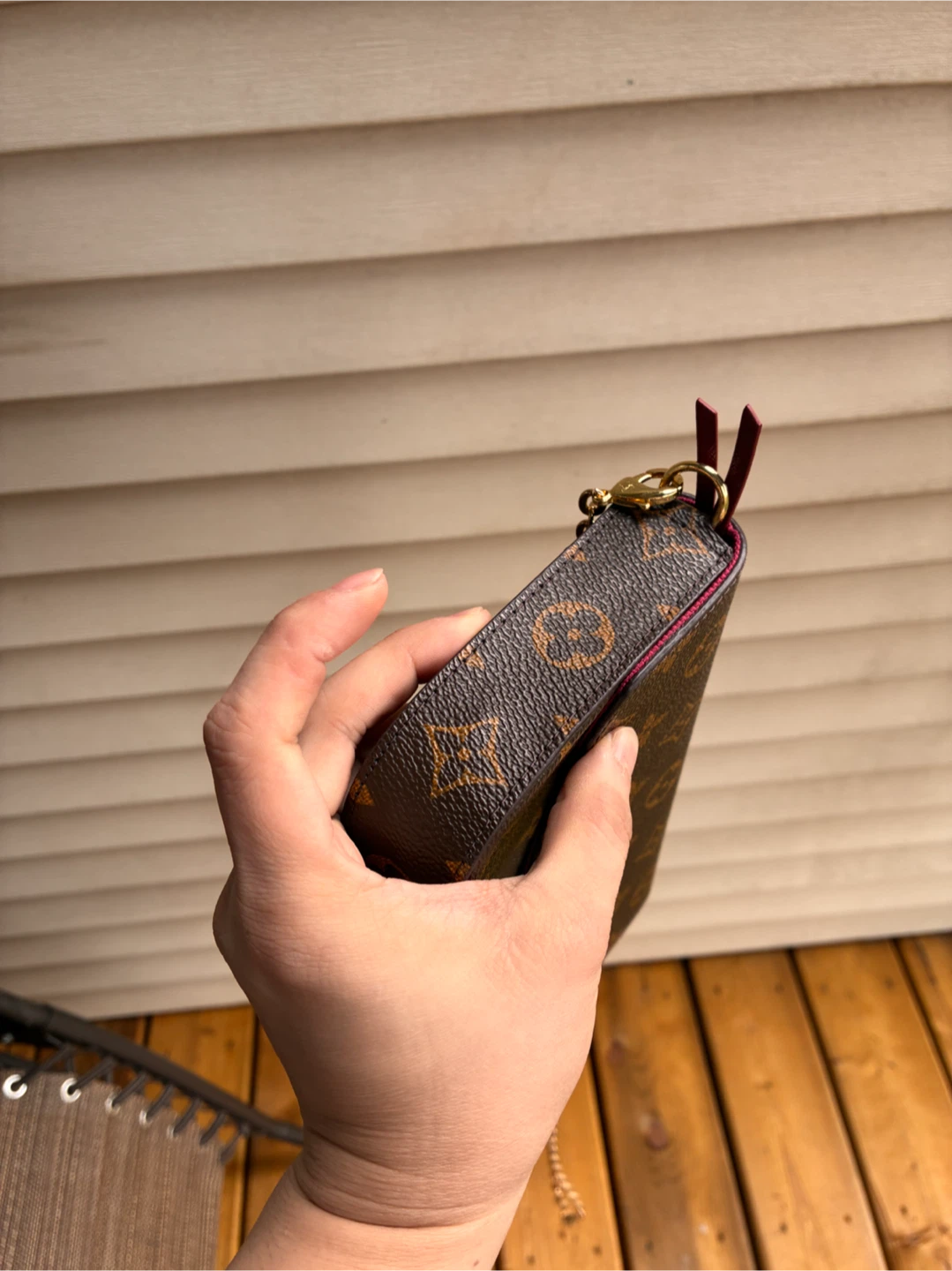 LV wallet on chain - photo 4