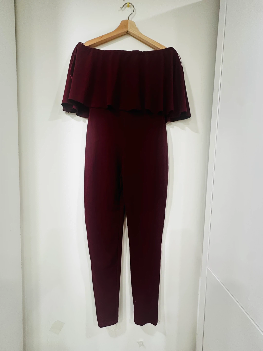 GUESS Burgundy Off-Shoulder Jumpsuit - photo 2