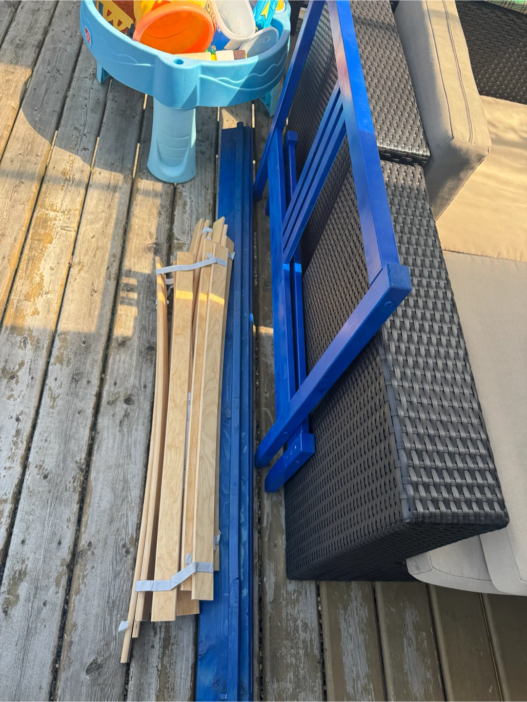 Ikea twin bed frame - blue color - photo 4