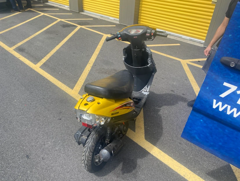 Moped scooter - photo 2