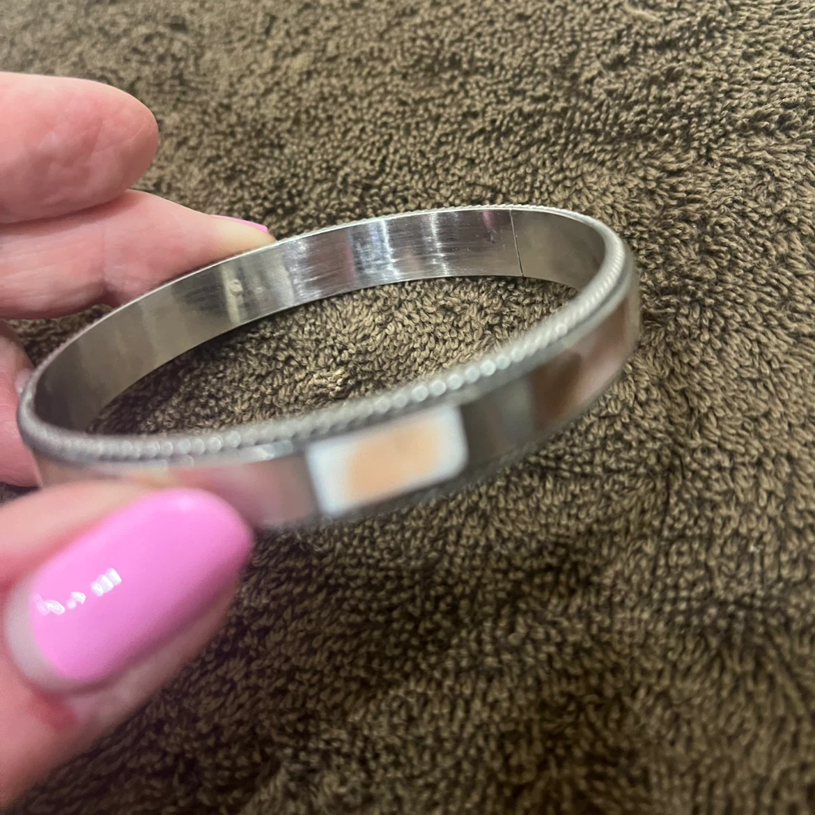 Silver Tone Bangle Bracelet with Mother of Pearl Inlay - photo 4