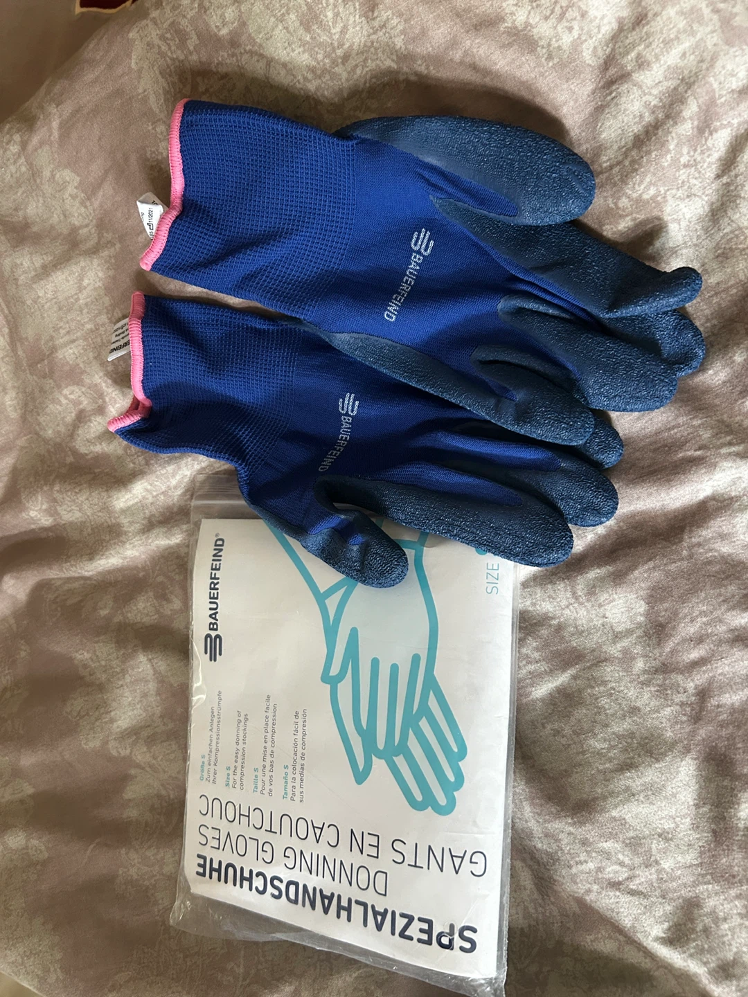 NEW Donning Gloves to help put on compression socks - photo 2