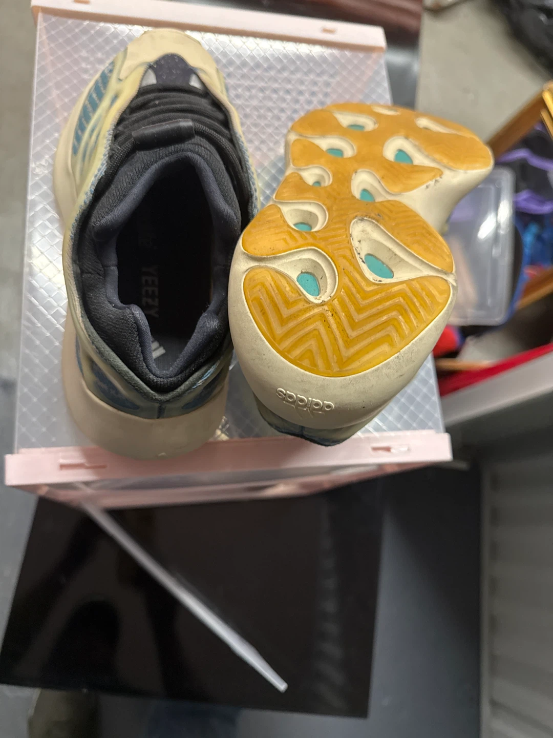 Adidas Yeezy 700 size 7 women and men - photo 4