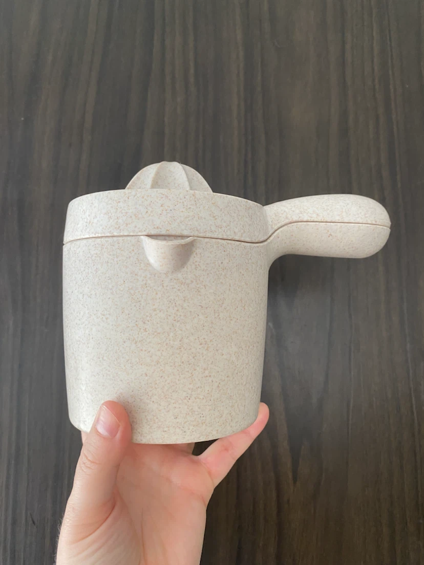 Handheld Juicer
