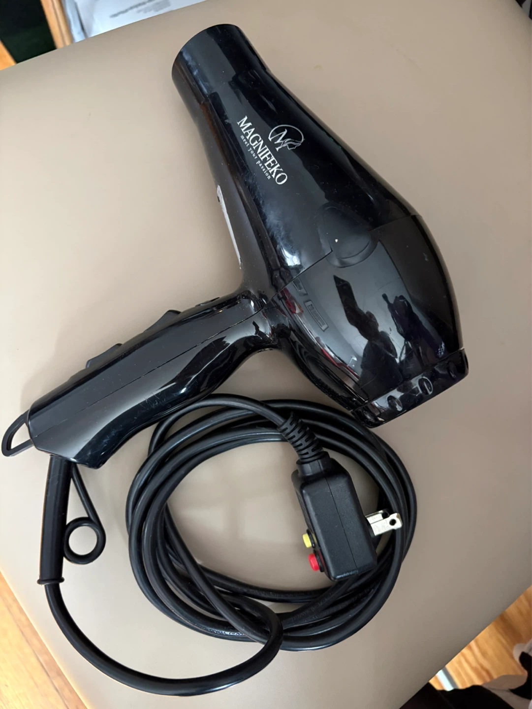 Magnifeko Professional Hair Dryer