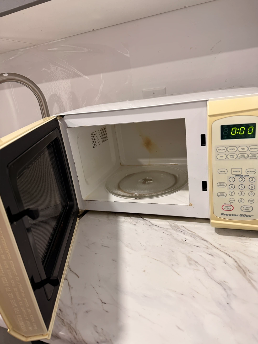 Microwave - photo 3