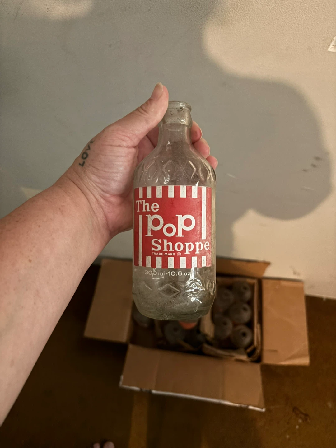 Vintage 1970s glass pic-a-pop and The Pop Shoppe bottles - photo 4