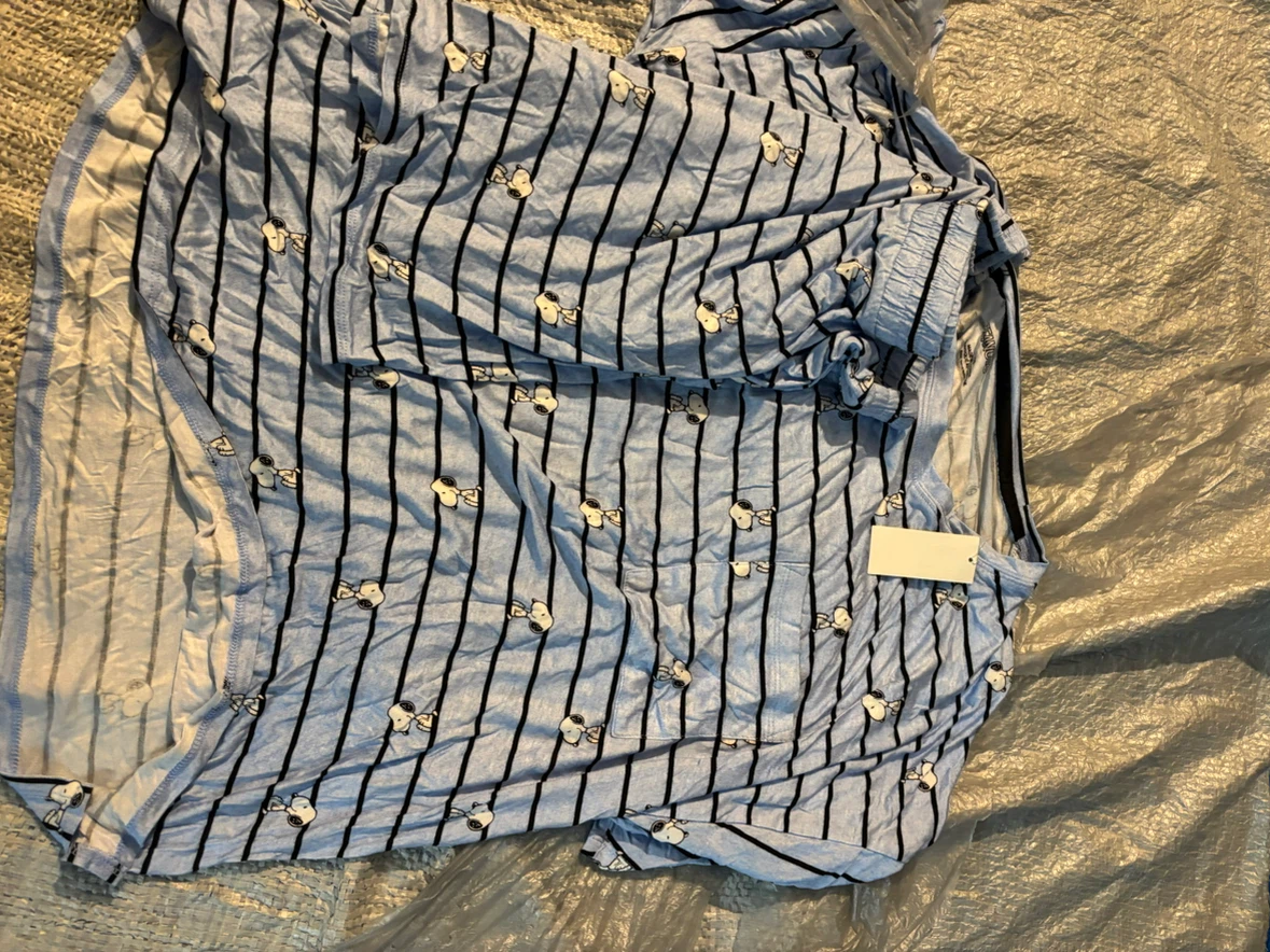 NWOT 2pc Peanuts Pajama Set XL
