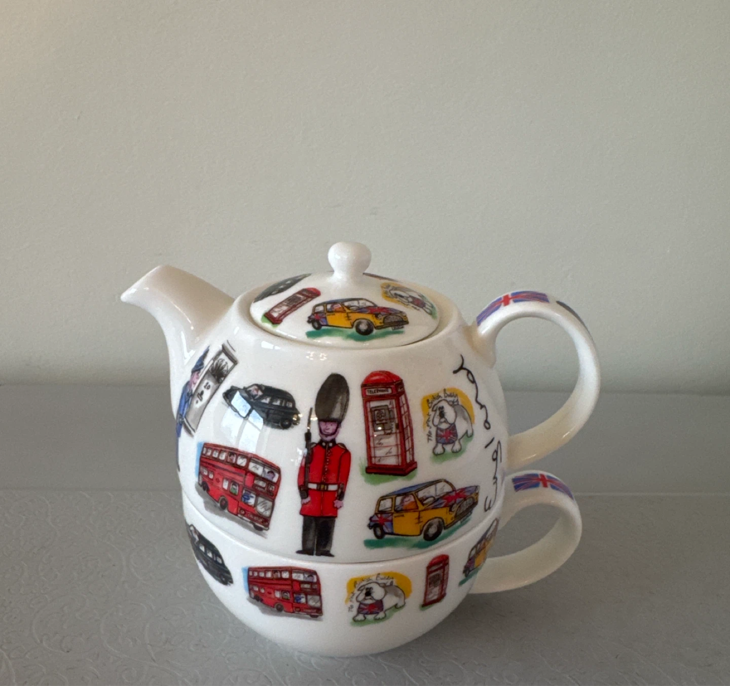 Great Britain England Tour Tea Pot & Cup Set