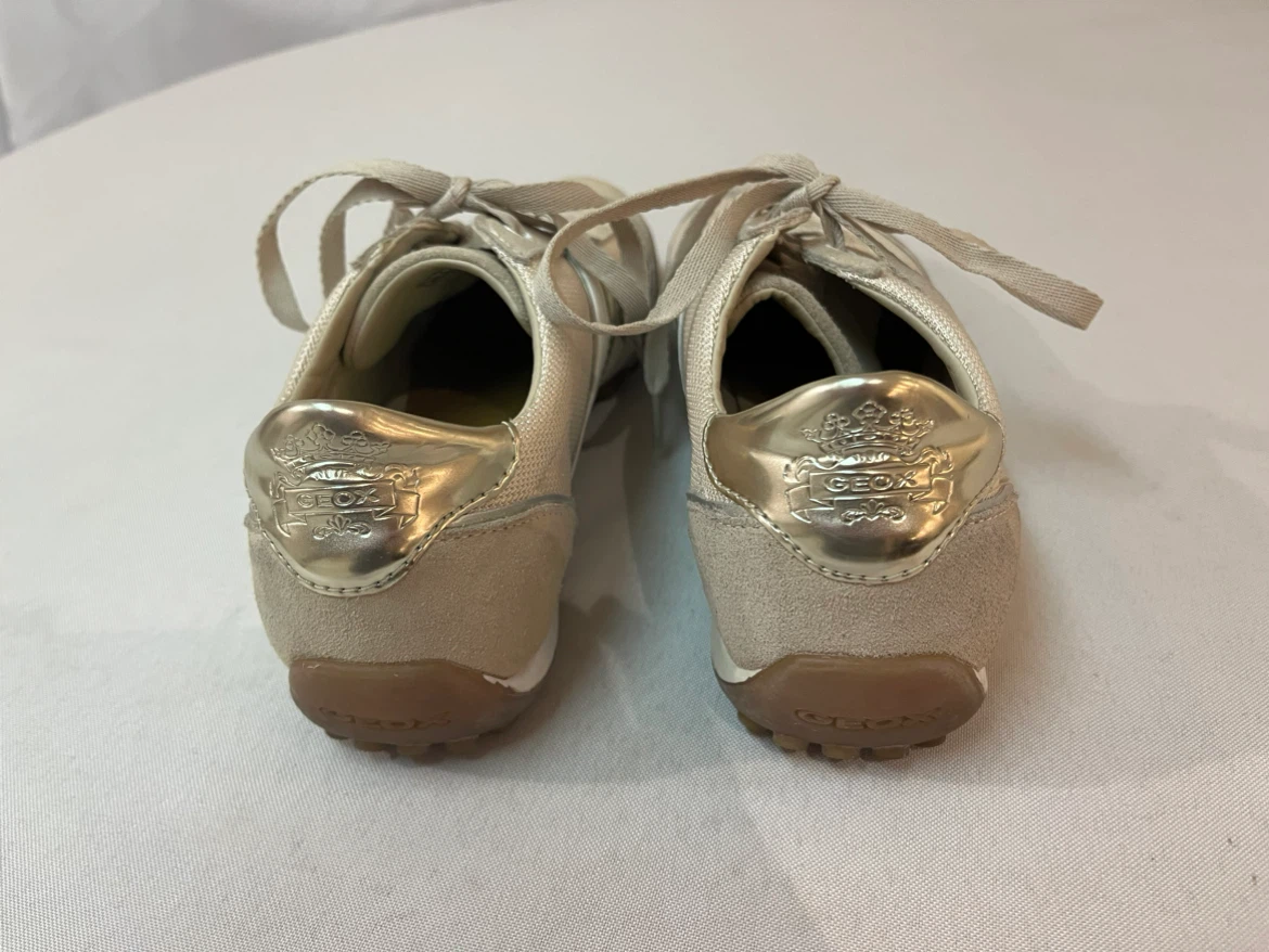 10 - Geox Respira Ladies Suede Walking Shoes - photo 3