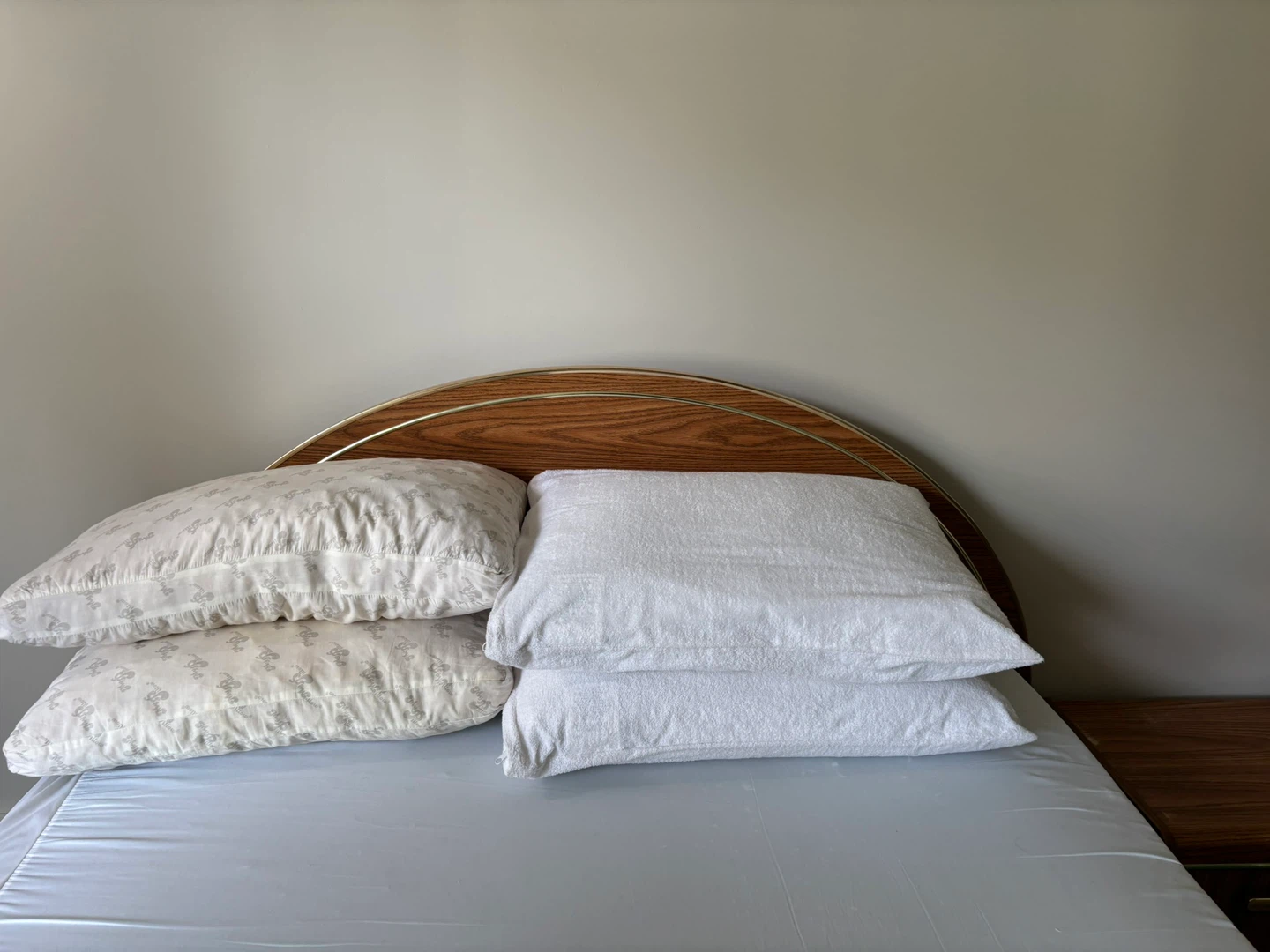 Bedroom furniture, double bed and bedding - photo 5