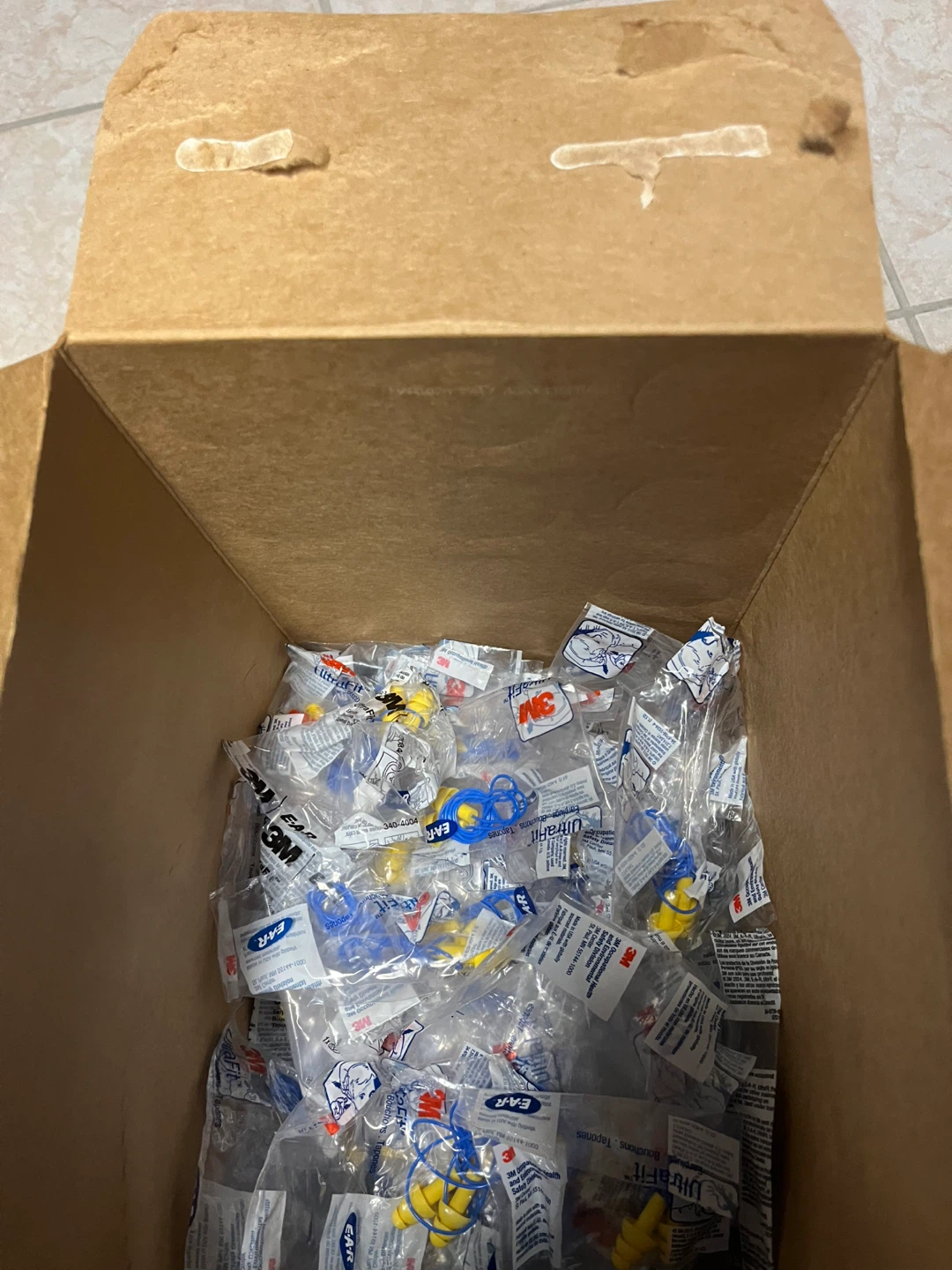 100 pairs of Ear plugs with cords - photo 2