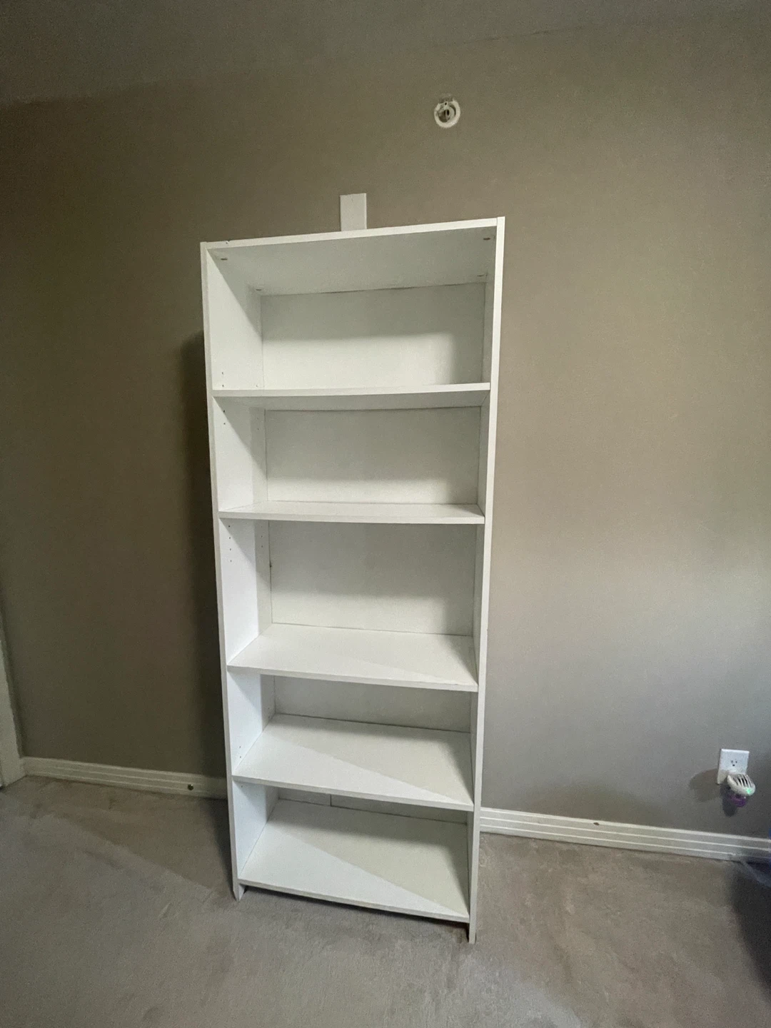 White 5-shelf bookshelf - photo 3