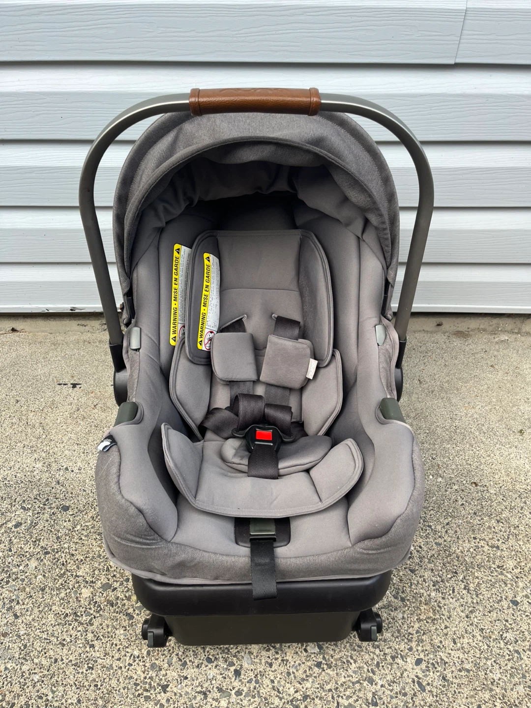 Nuna Pipa Infant Car Seat with base - photo 3
