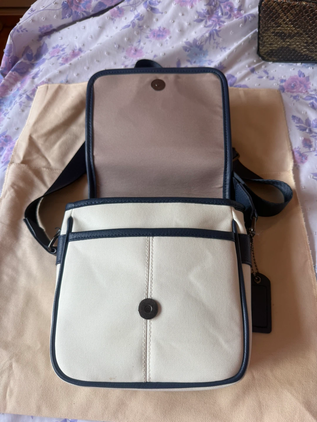 Messenger Bag