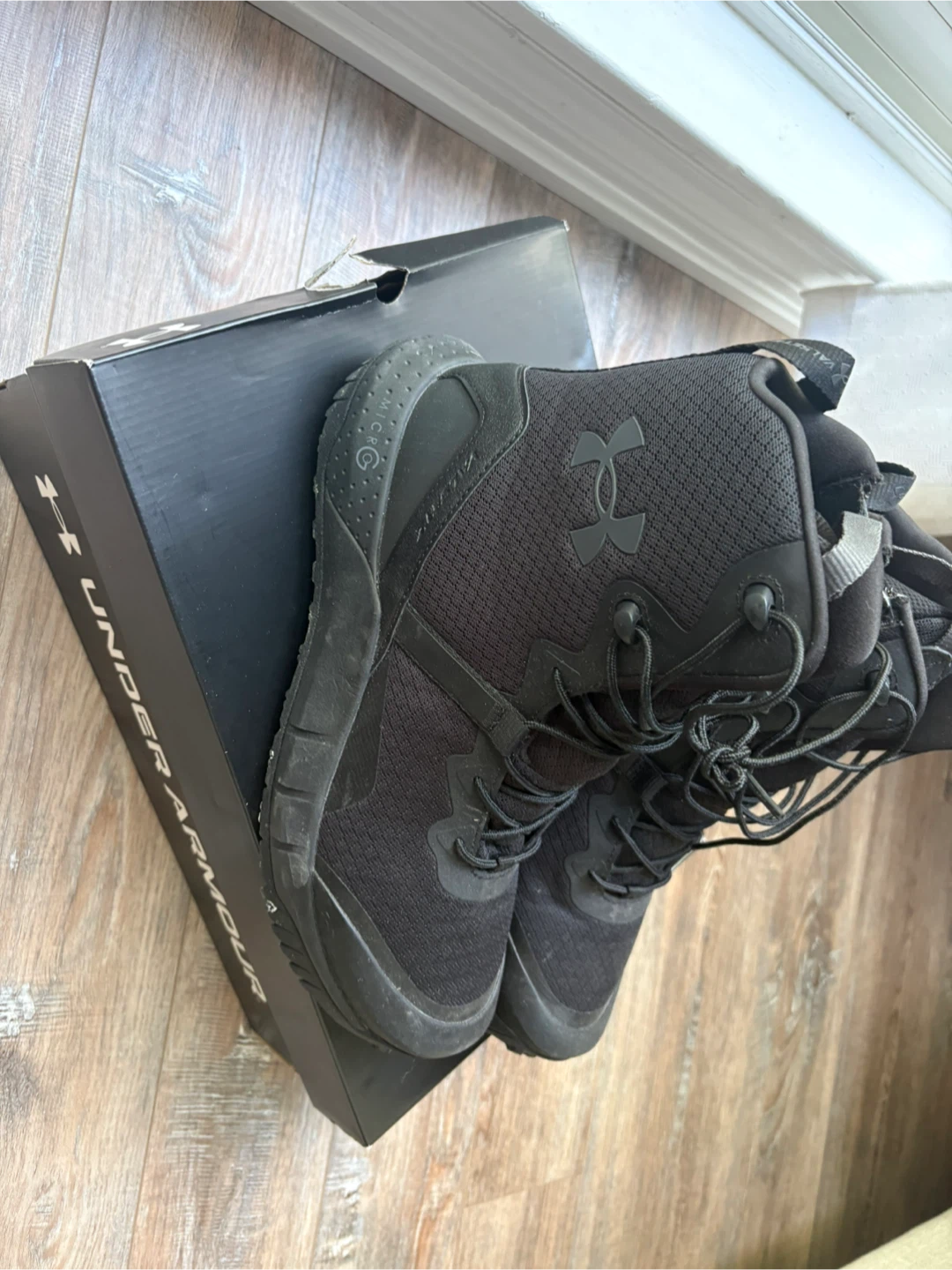 Under Armour Men’s Zip Boots - Size 10 - photo 3