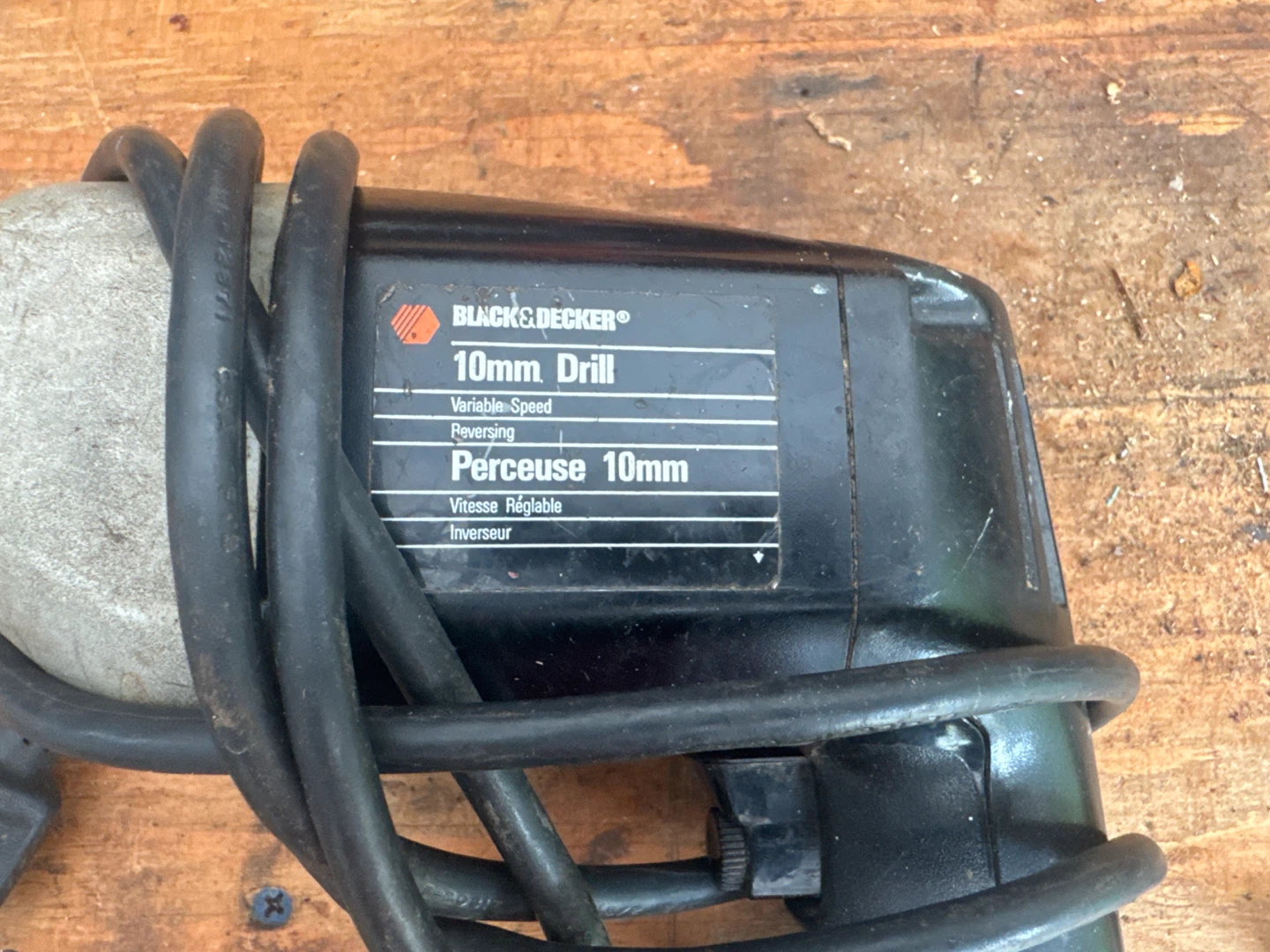 Black & Decker 10mm Drill - photo 2