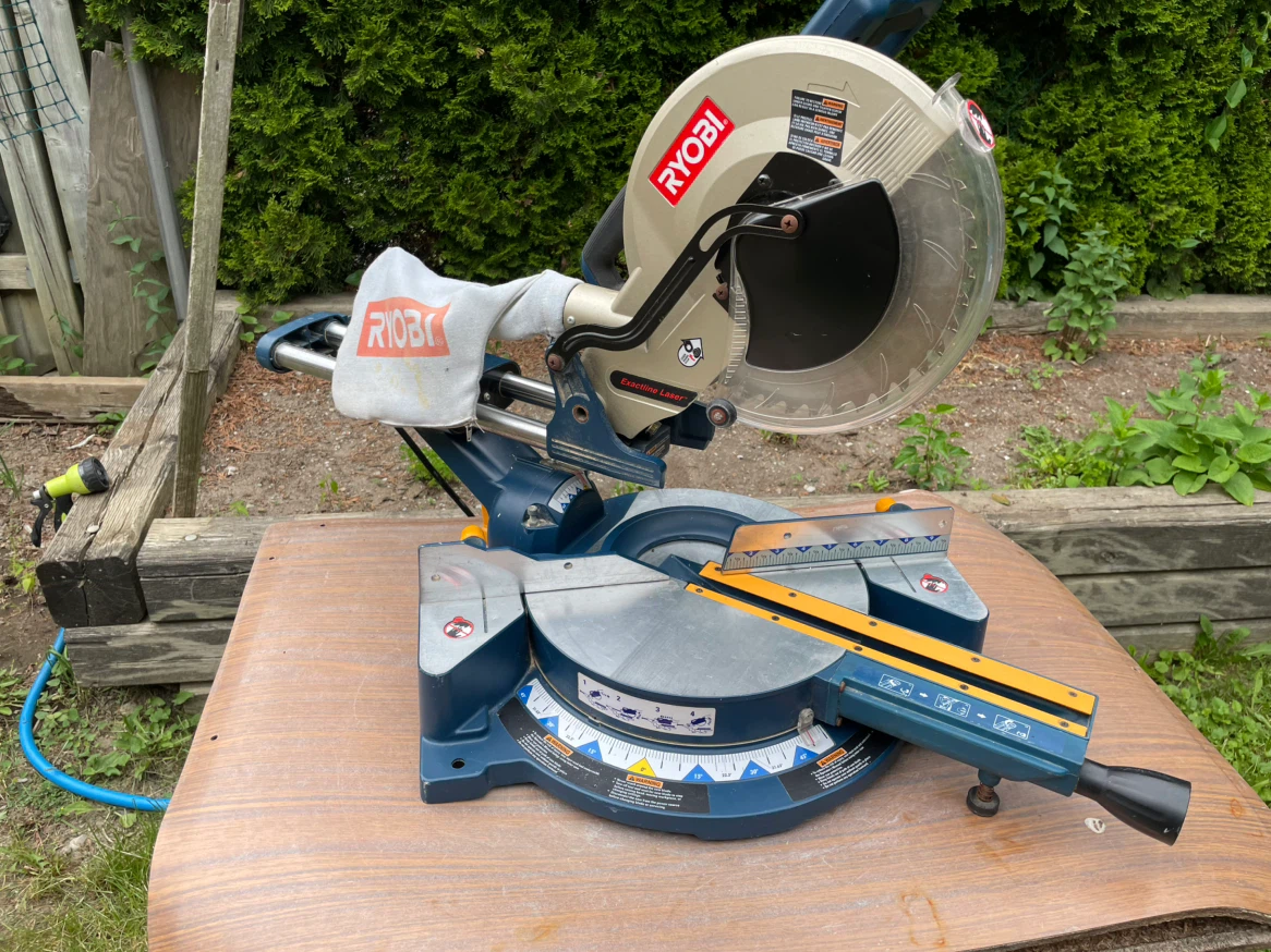 10" SLIDING COMPOUND MITER SAW WITH LASER Ryobi 10” saw