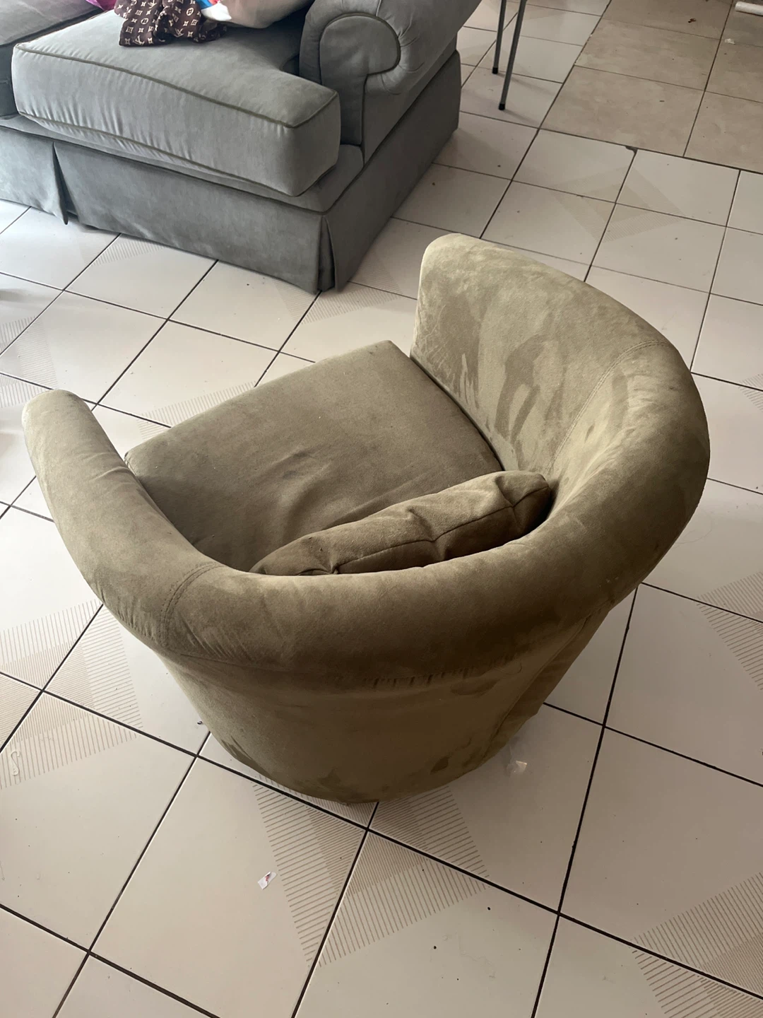 Club Chair - photo 4