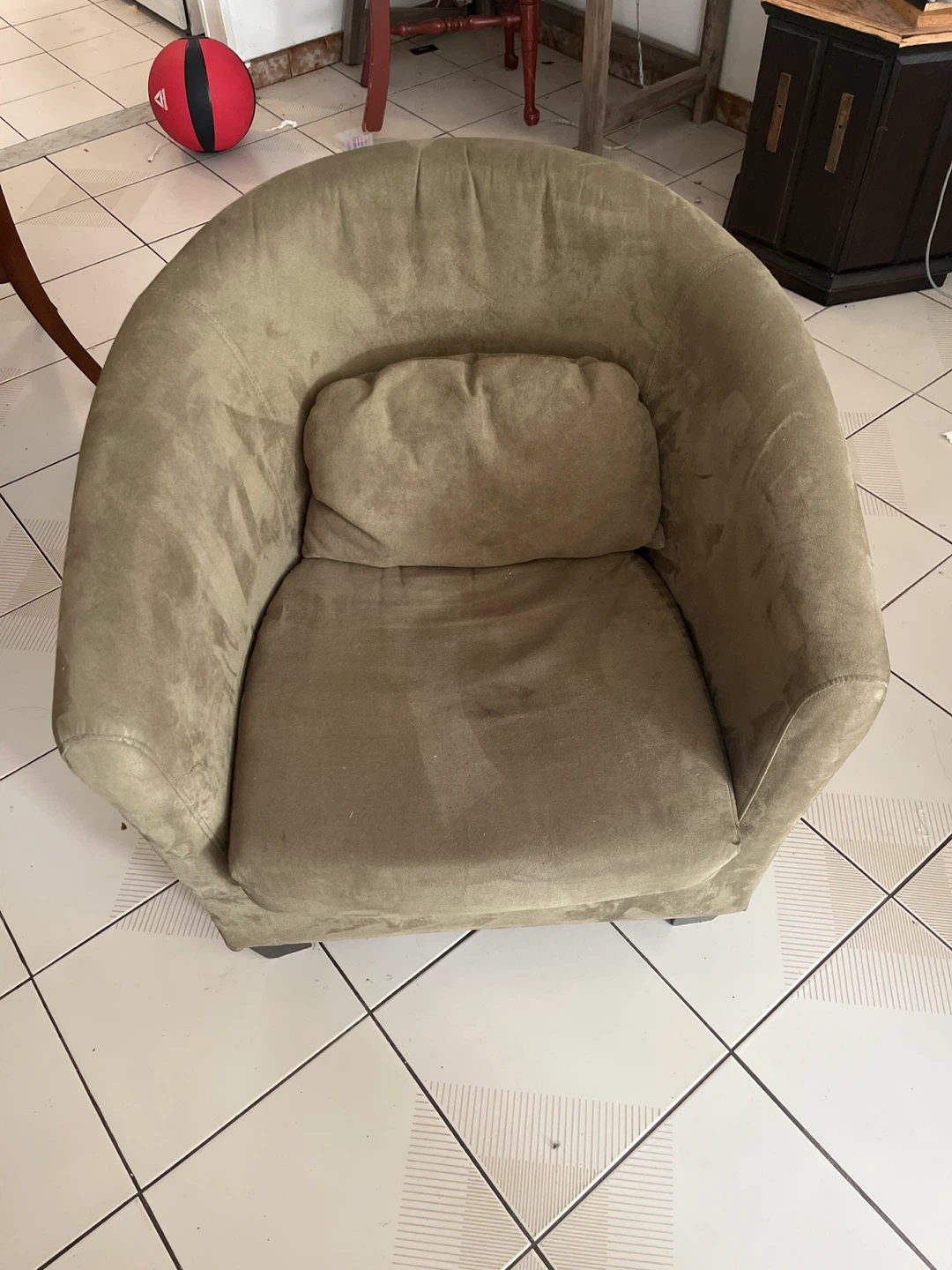 Club Chair - photo 2