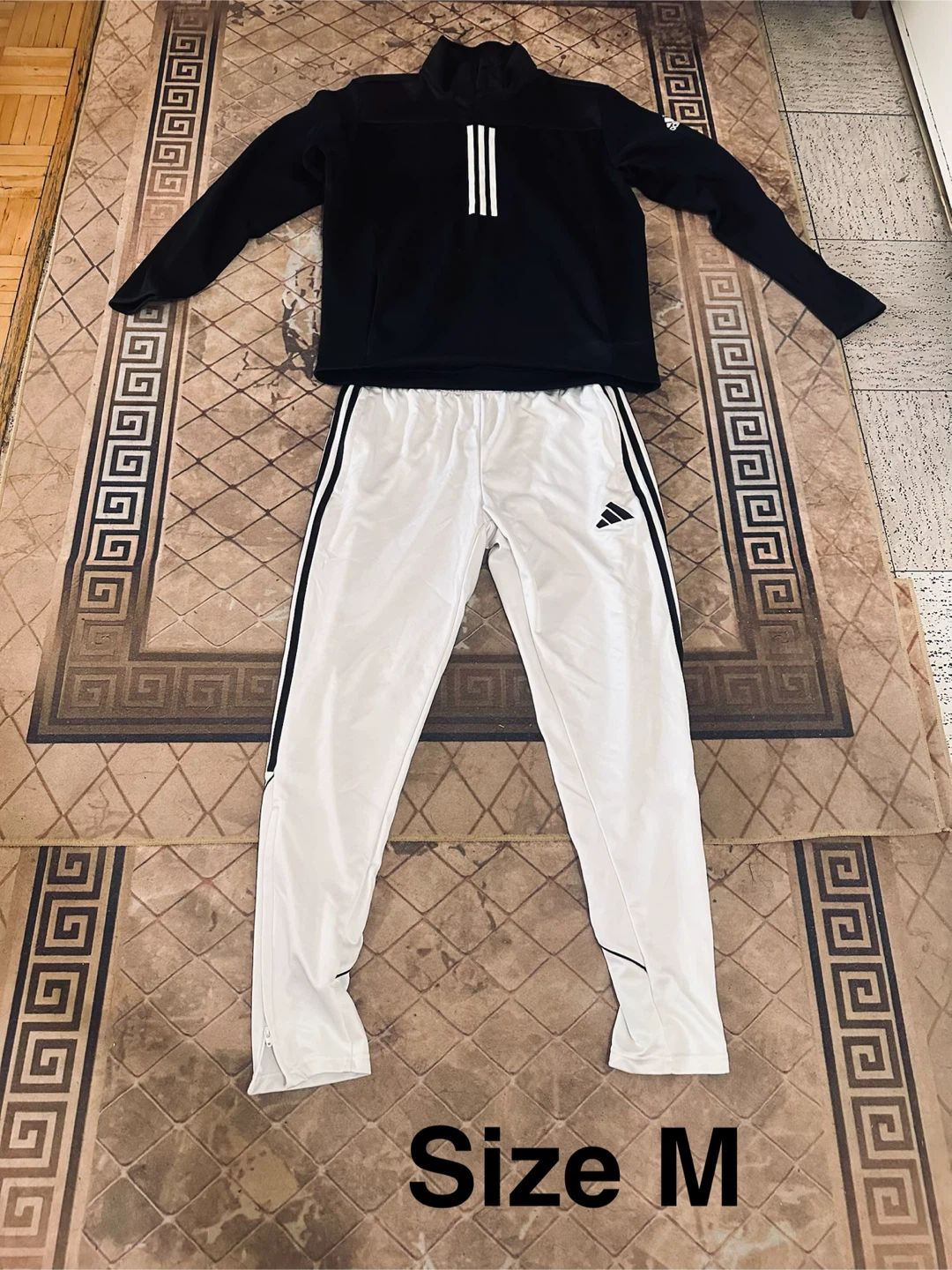 Adidas Tracksuit Set Running, GYN  size M - photo 3