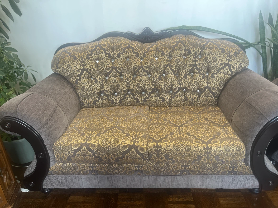 4-Piece Sofa Set - Ornate Damask Pattern