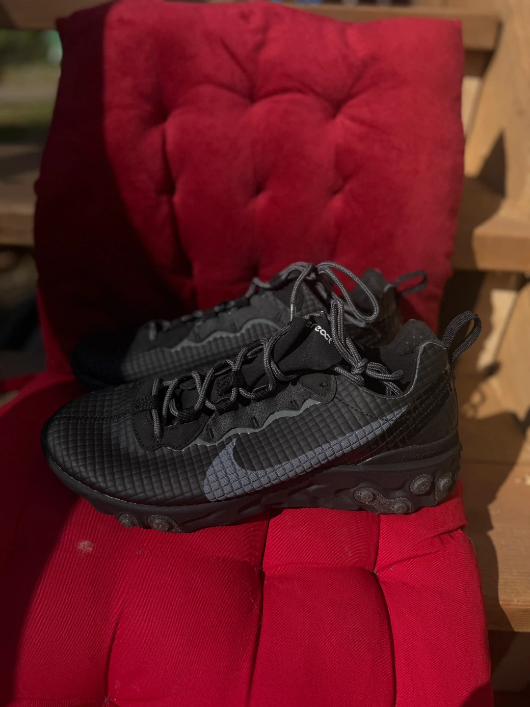 MENS NIKES YEEZYS SHOCKS AND SWIMS - photo 3