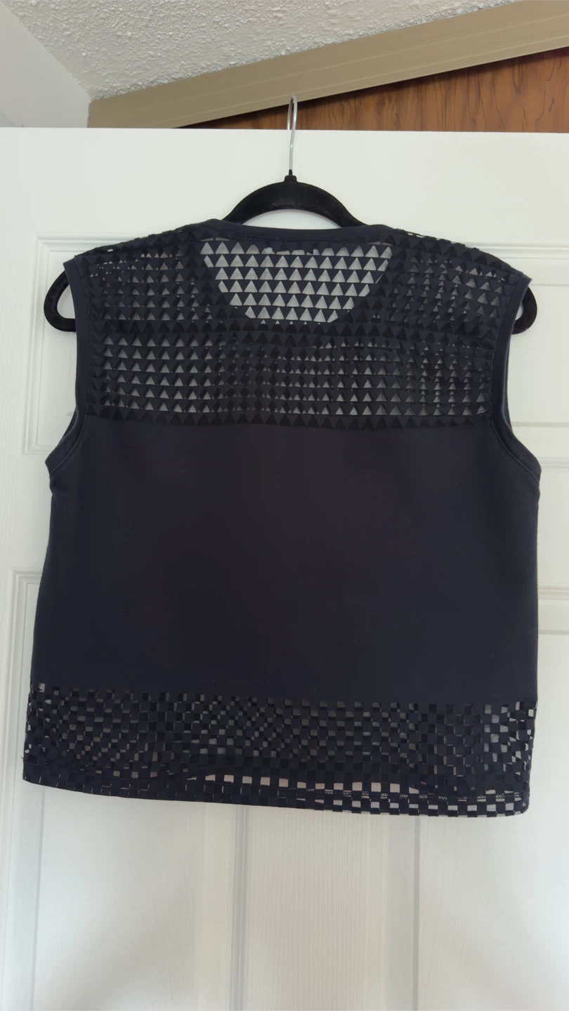 Black Sleeveless Top with Cut-out Detail - photo 2
