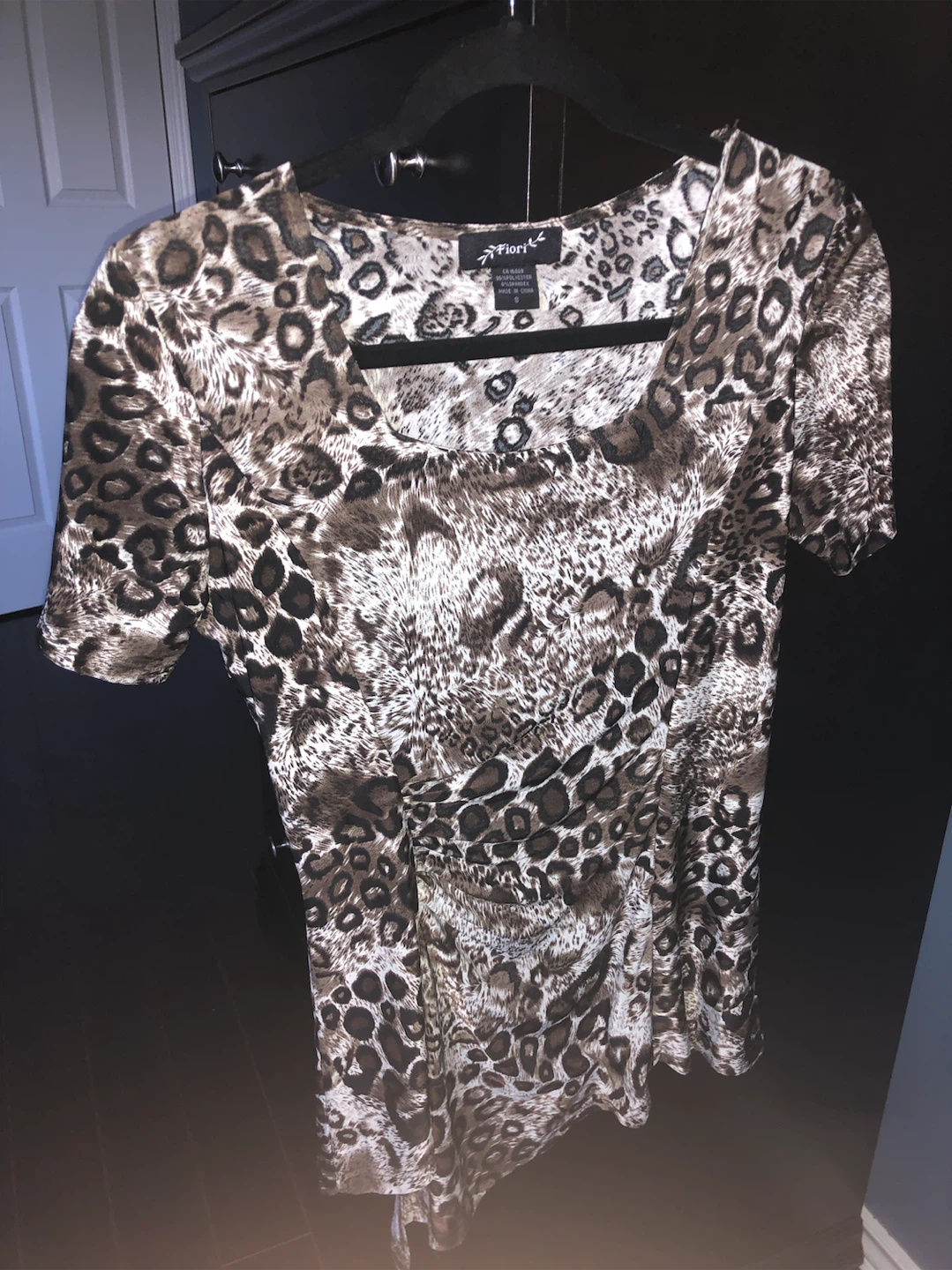 Fiori Women's Leopard Print Short Sleeve Top Size S - photo 2