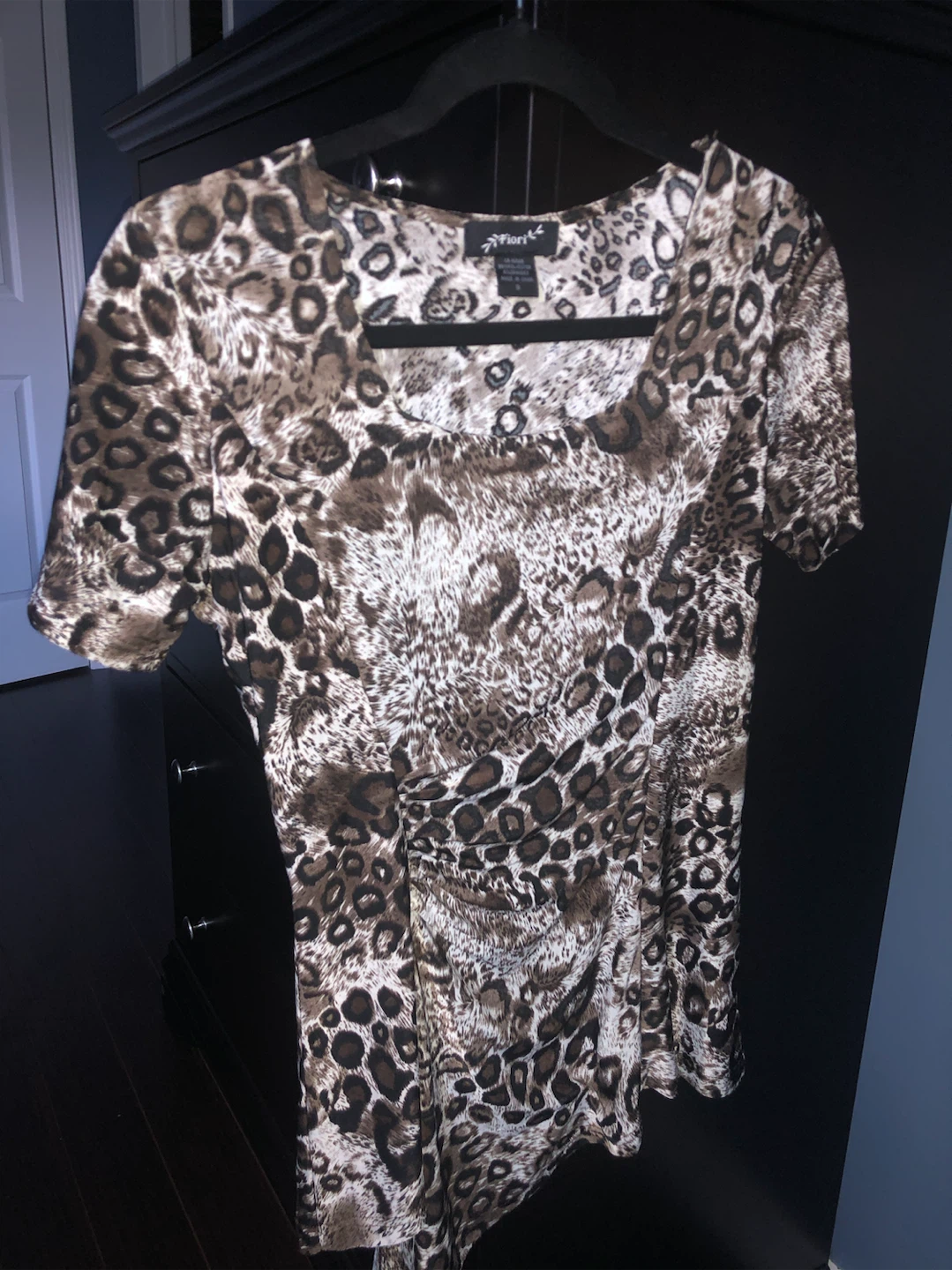 Fiori Women's Leopard Print Short Sleeve Top Size S - photo 3