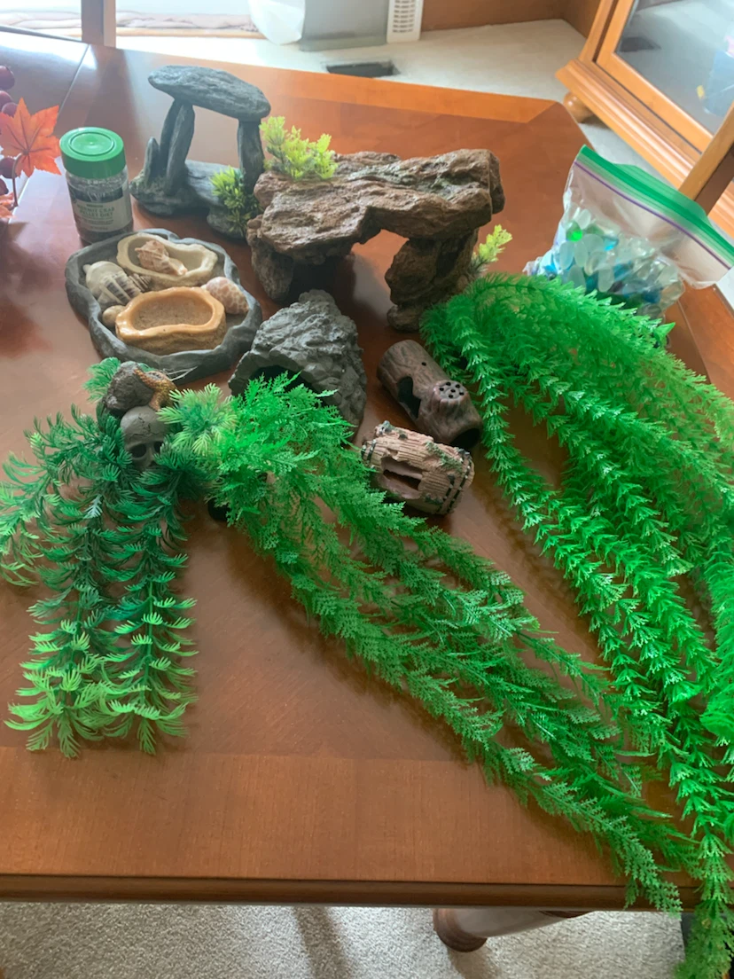 Aquarium Decor Lot