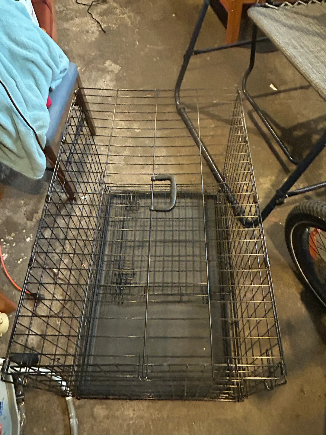Large Wire Dog Crate with Tray - photo 2