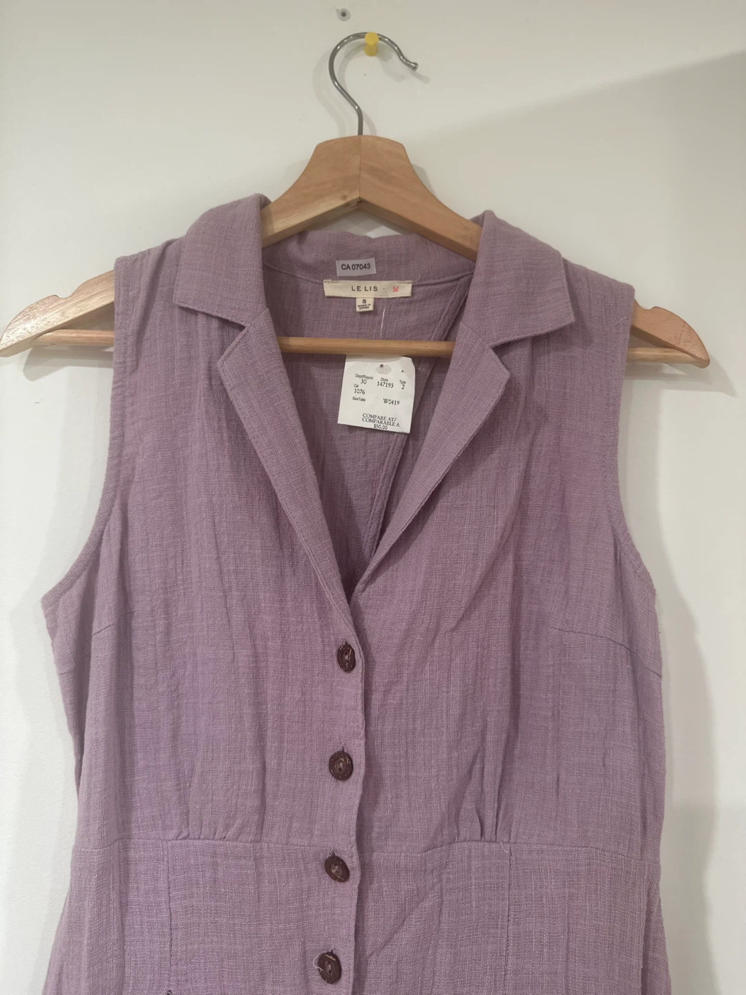 LE LIS Sleeveless Button-Front Dress - photo 3