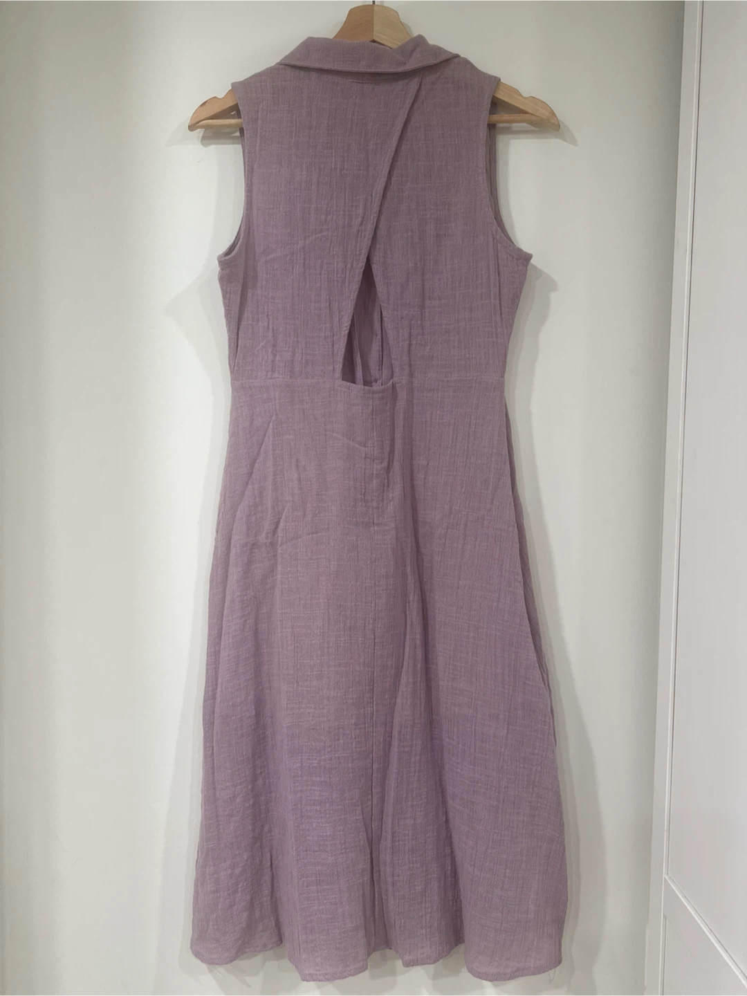 LE LIS Sleeveless Button-Front Dress - photo 4