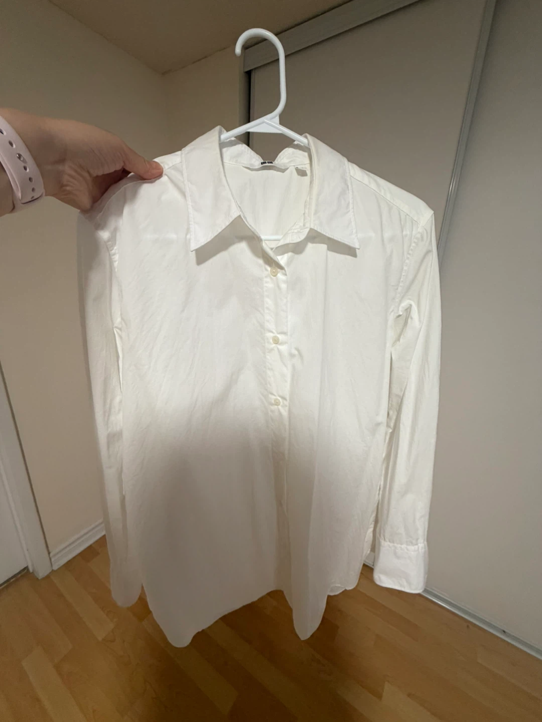 UNIQLO White Button-Up Shirt