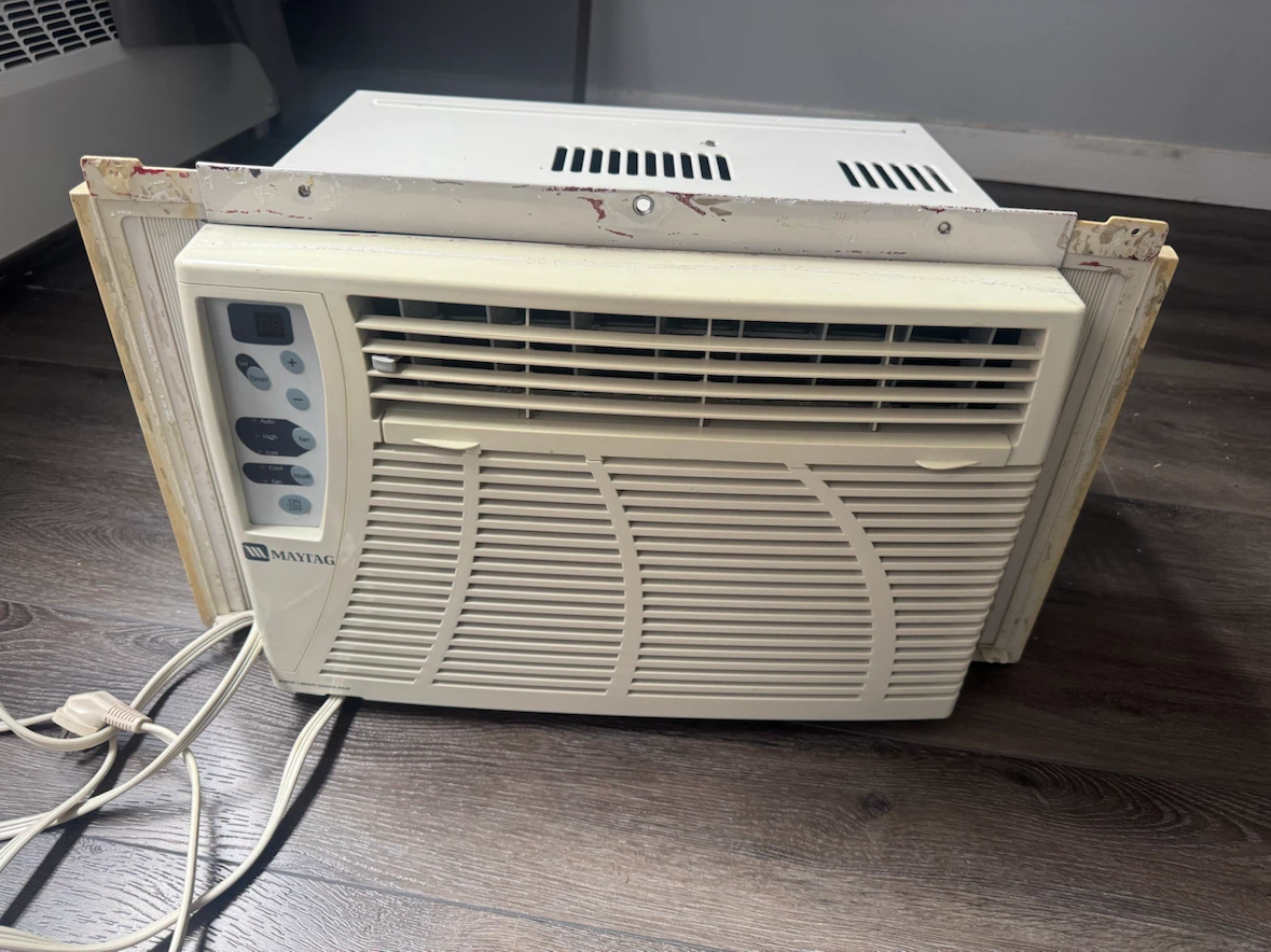 Maytag Window Air Conditioner - photo 2