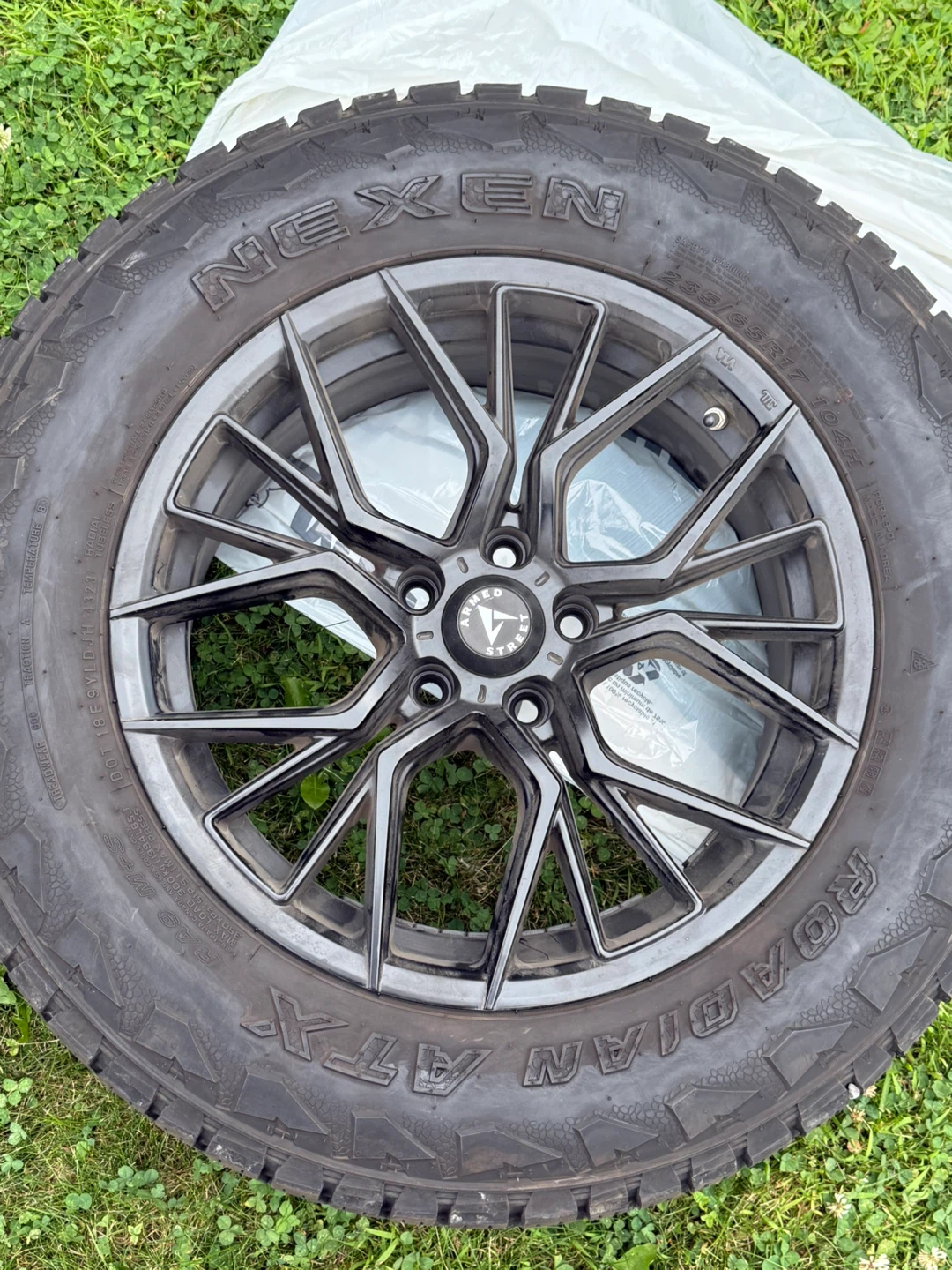 2022 Jeep Cherokee Tires on Rims - photo 3