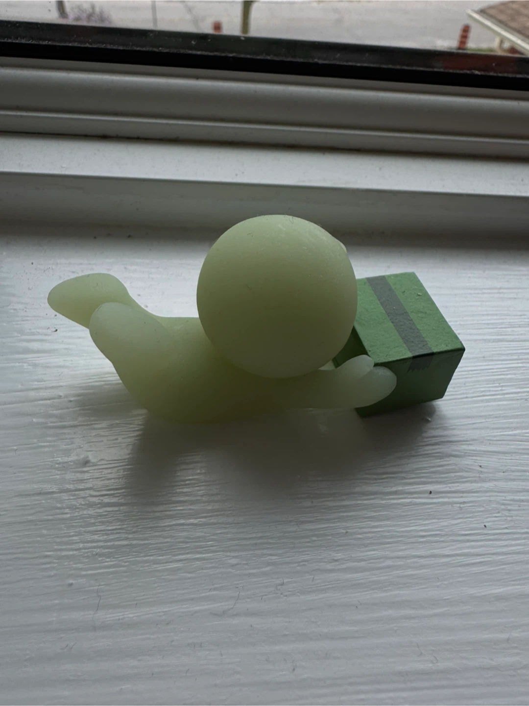Smiski "Delivery Series" Figure - photo 3