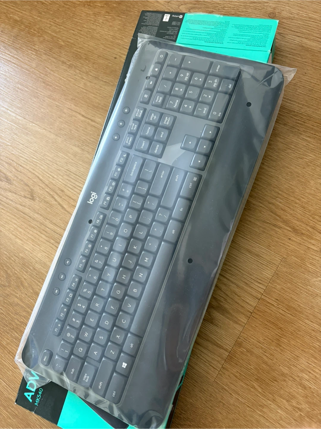 Logitech MK540 Wireless Keyboard - photo 4