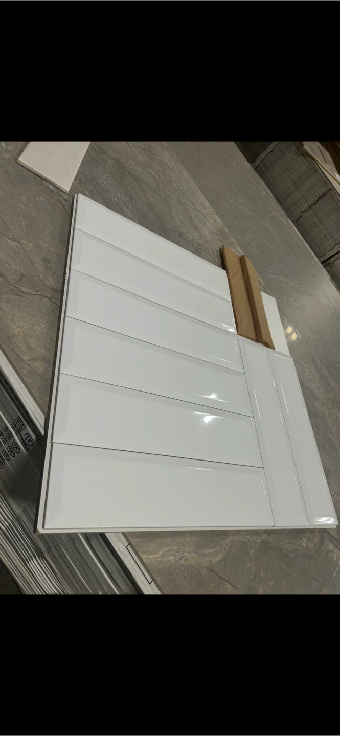 Ceramic tiles for kitchen backsplash