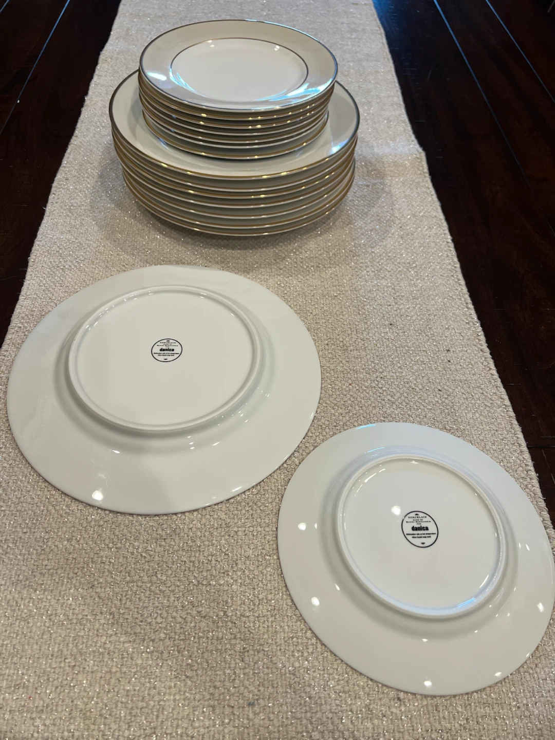 16-Piece Danica Porcelain Dinnerware Set - photo 4