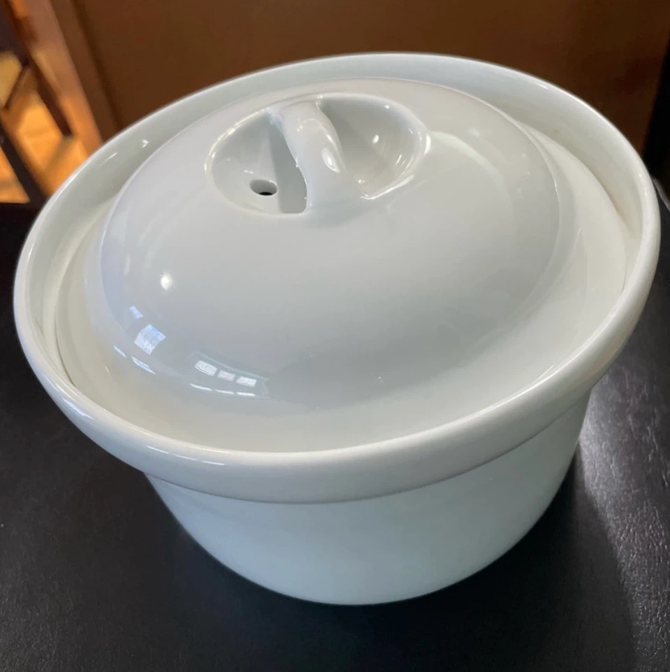 White Ceramic Casserole Dish with Lid